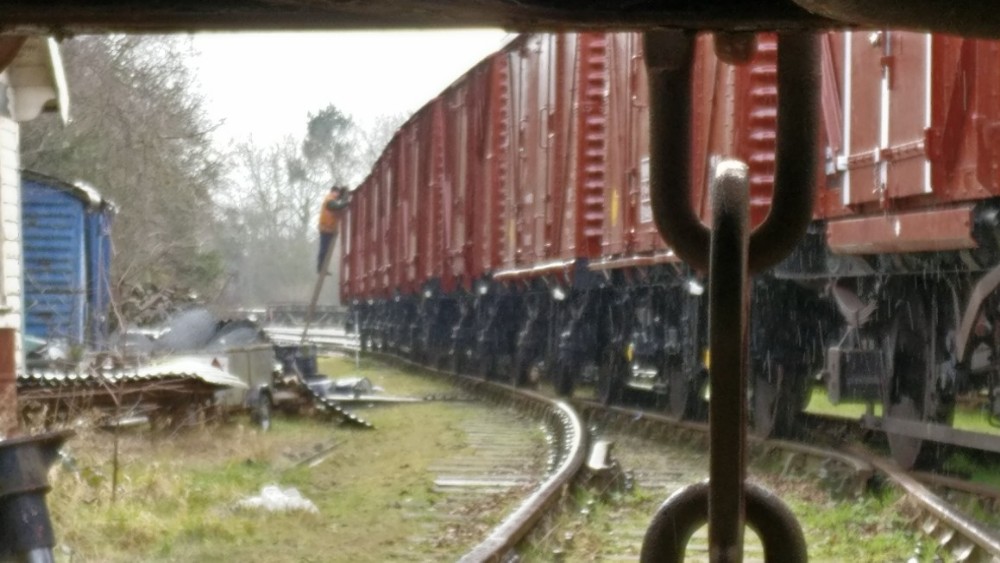 18/02/18 Brakes, Brake Vans and Broken Floors