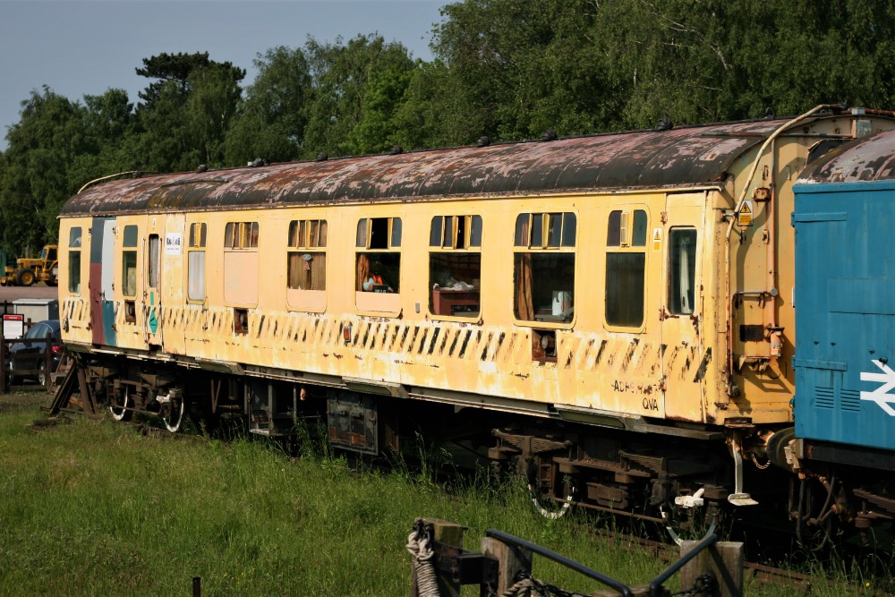 img_7127 the yellow coach - adb977107 (ex2877079964051870890..jpg