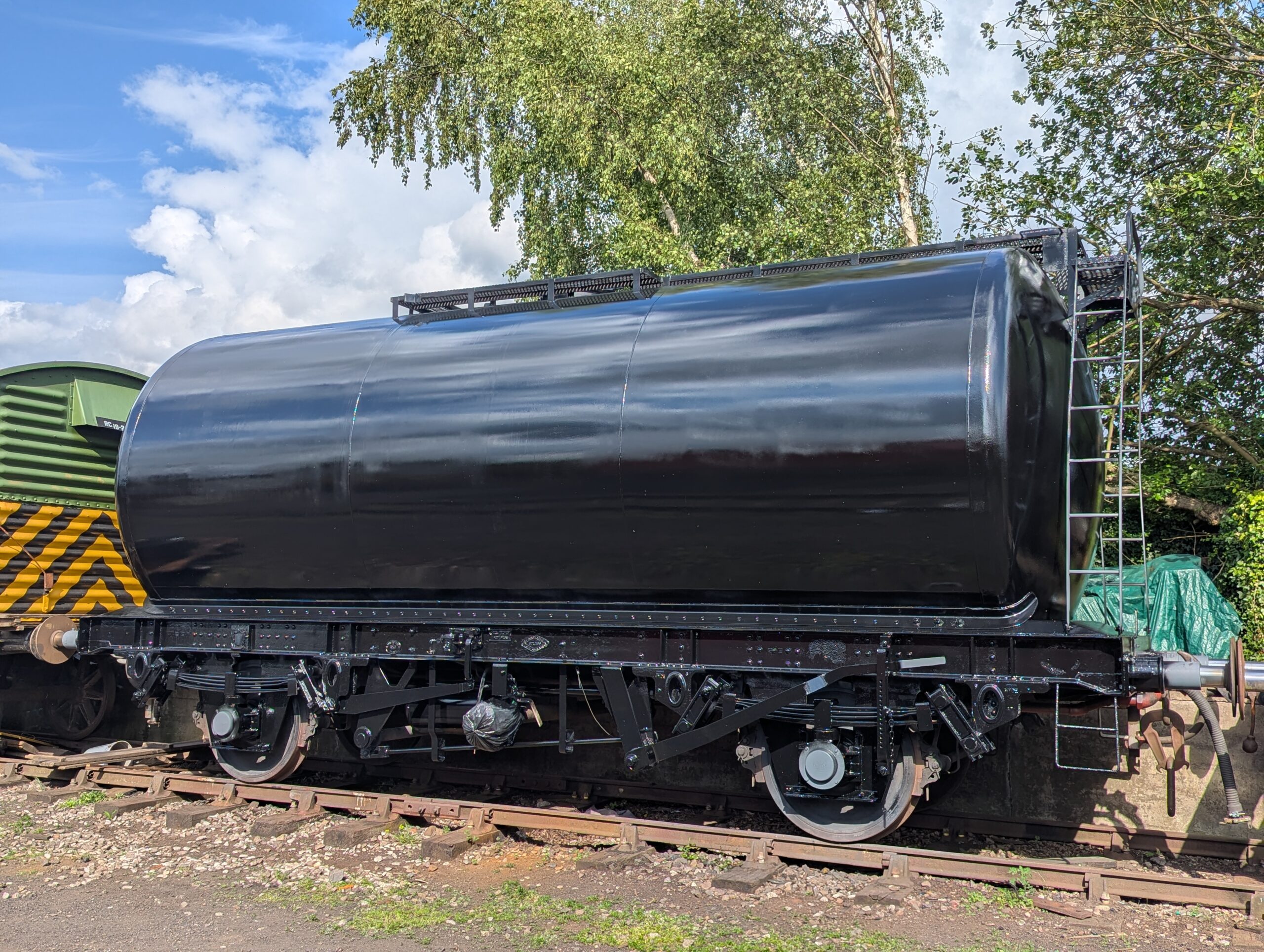 15/06/25 – Another Black(ish) Tank