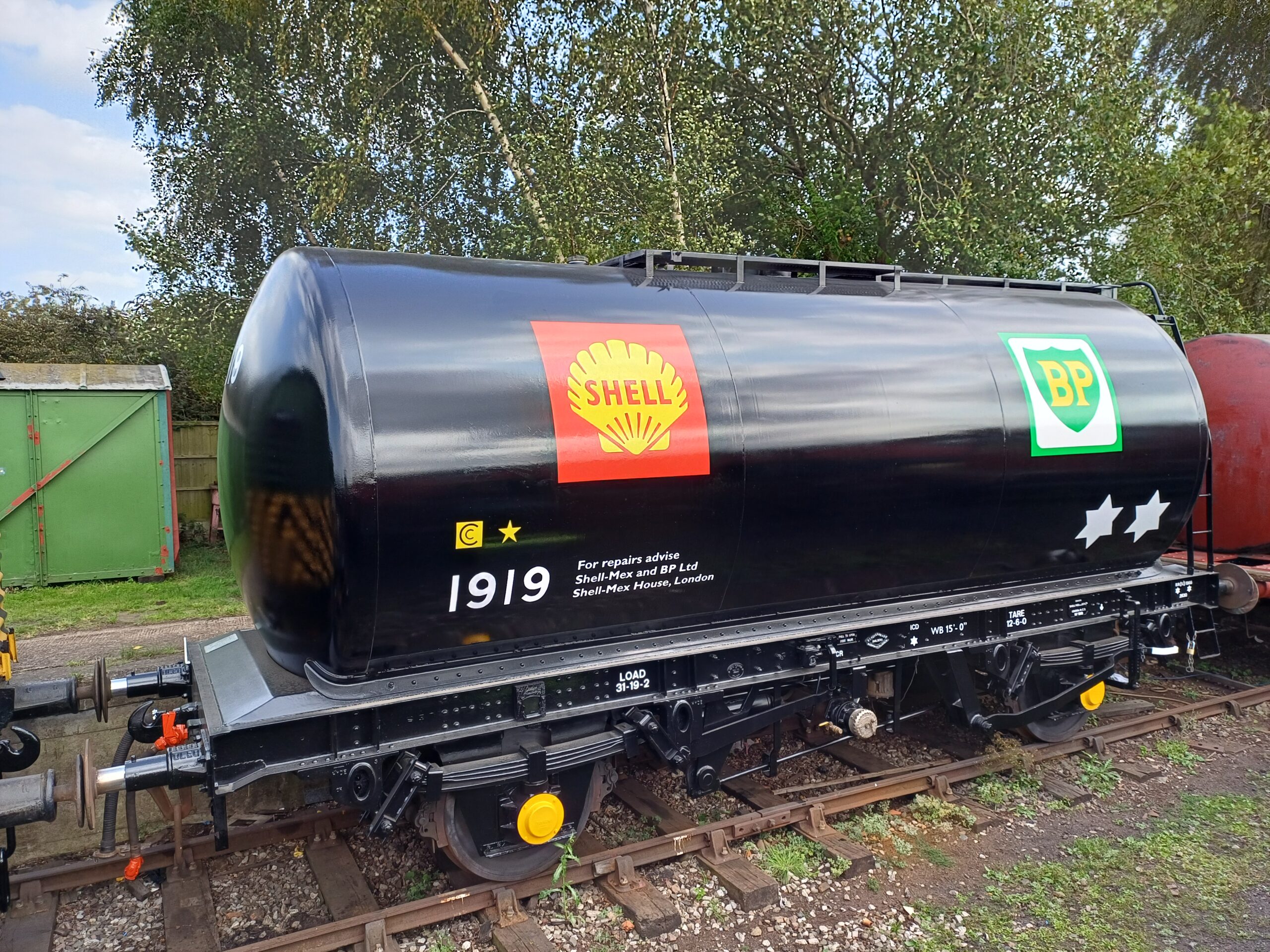 10/08/25 – Large Logos, Lugs and a little bit of welding